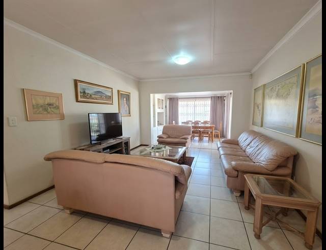 3 BEDROOM TOWNHOUSE FOR SALE IN DUNCANVILLE